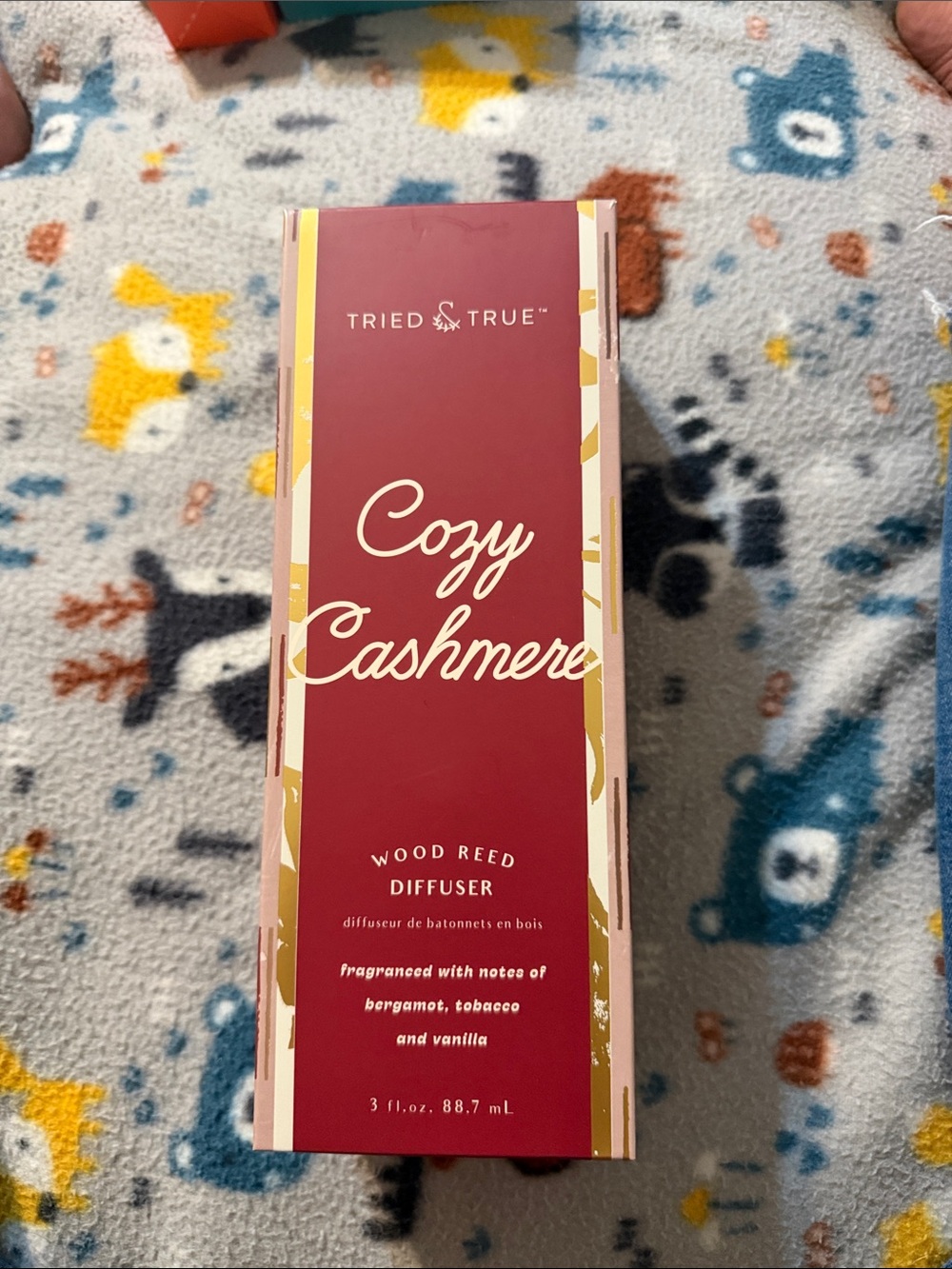 Cozy Cashmere Reed Diffuser - Burgundy